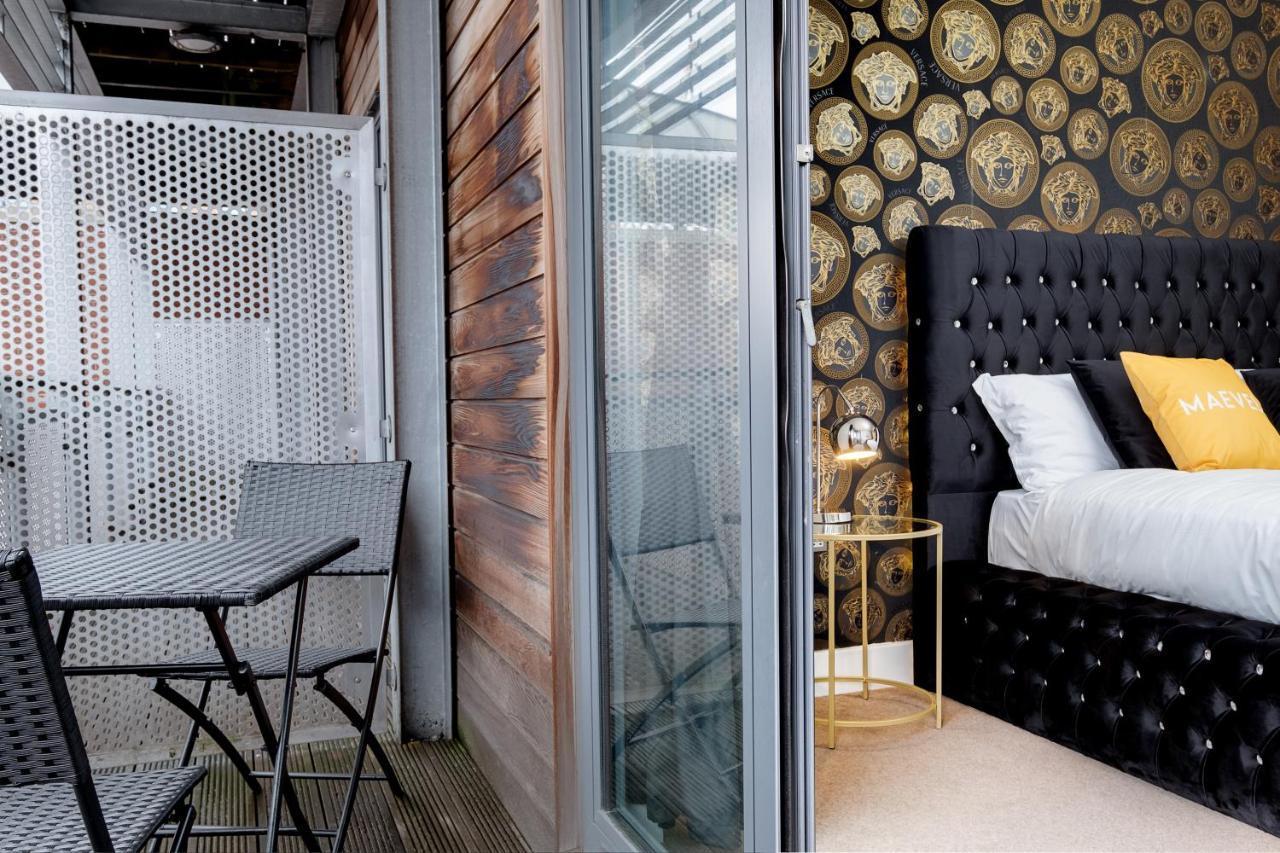 Maevela Apartments - Arcadian Versace Themed Apt ☆ Huge Balcony / Free Parking → Free Netflix -2 Min Walk From Birmingham Hippodrome Theatre, Arcadian, China Town, Sidewalk Club, Gay Village, 5 Mins From New Street Train Station - Birmingham Grand Ce Exterior photo
