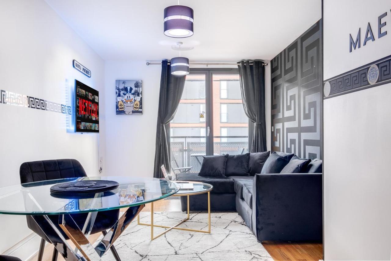Maevela Apartments - Arcadian Versace Themed Apt ☆ Huge Balcony / Free Parking → Free Netflix -2 Min Walk From Birmingham Hippodrome Theatre, Arcadian, China Town, Sidewalk Club, Gay Village, 5 Mins From New Street Train Station - Birmingham Grand Ce Exterior photo