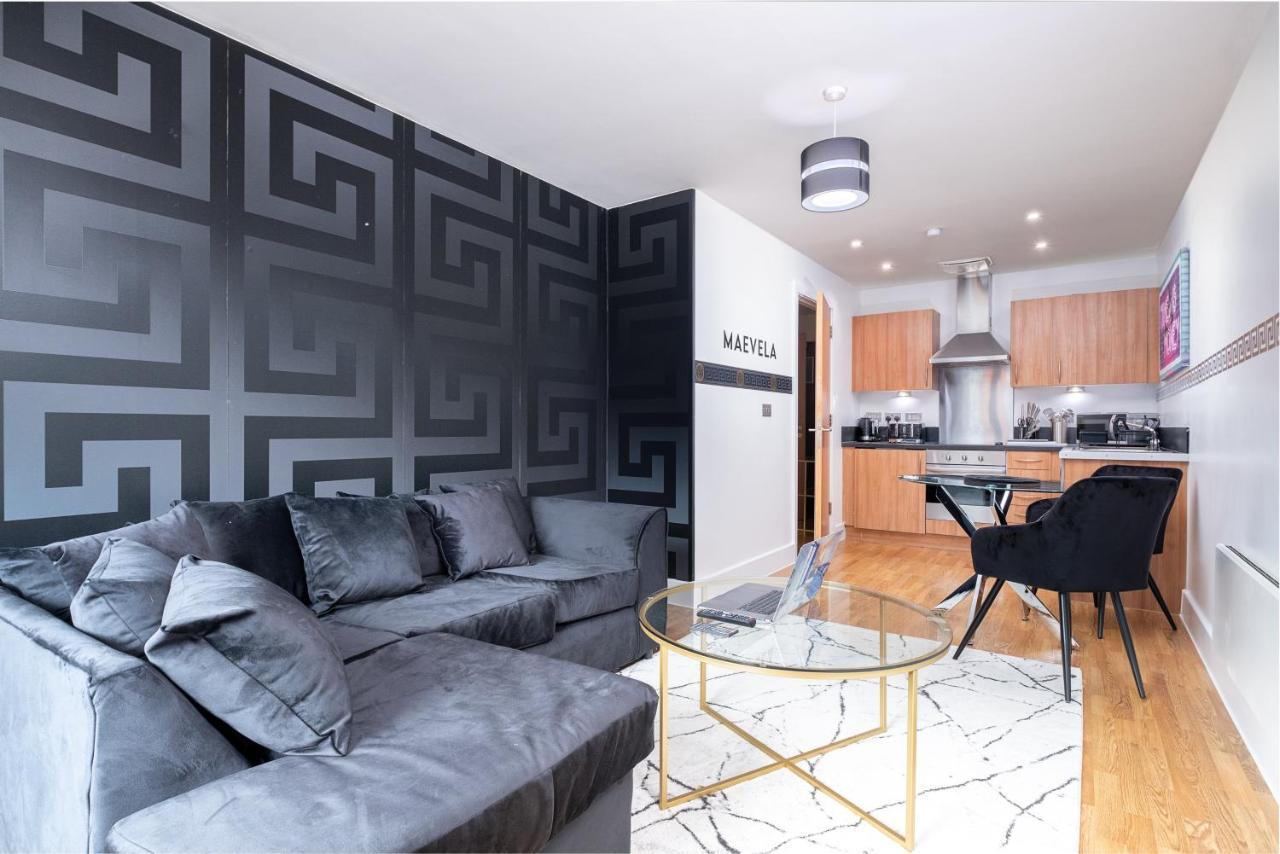 Maevela Apartments - Arcadian Versace Themed Apt ☆ Huge Balcony / Free Parking → Free Netflix -2 Min Walk From Birmingham Hippodrome Theatre, Arcadian, China Town, Sidewalk Club, Gay Village, 5 Mins From New Street Train Station - Birmingham Grand Ce Exterior photo