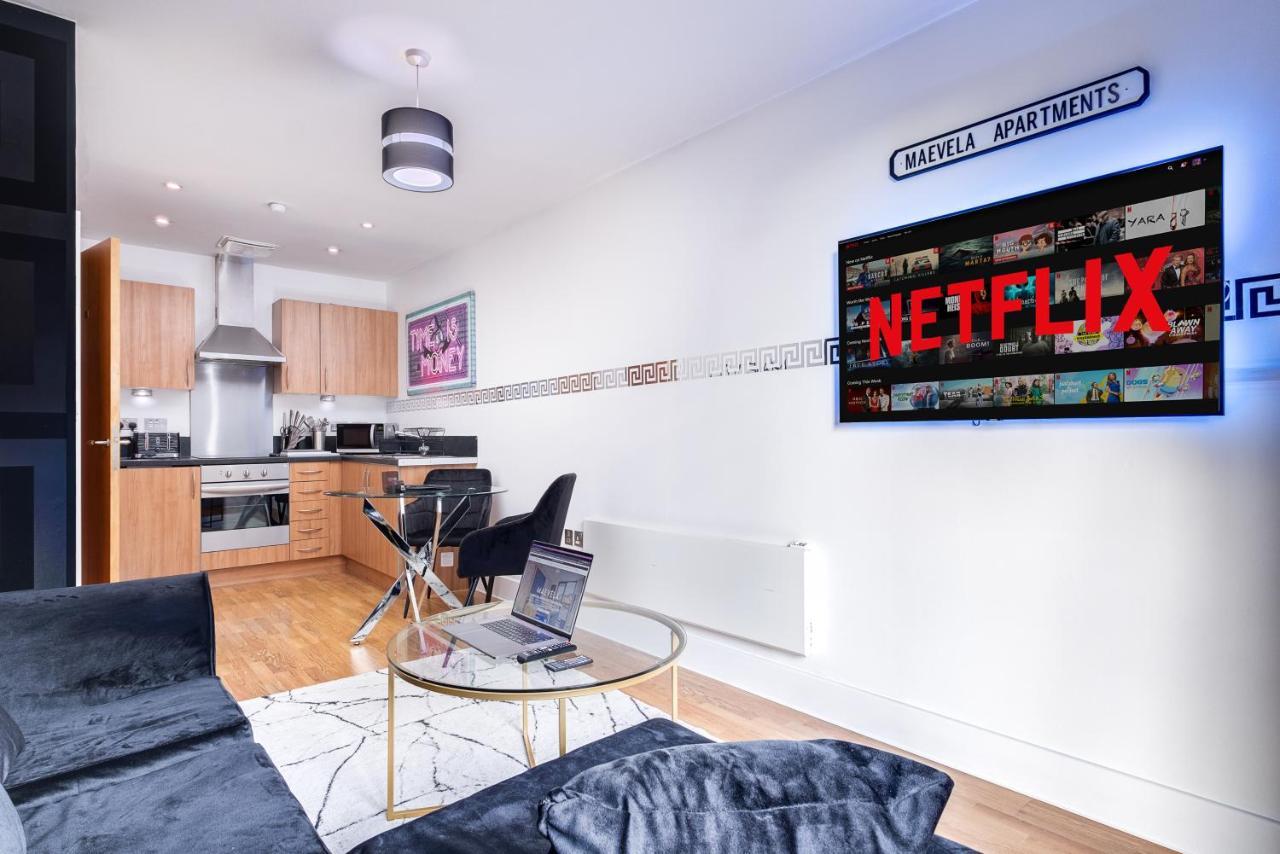 Maevela Apartments - Arcadian Versace Themed Apt ☆ Huge Balcony / Free Parking → Free Netflix -2 Min Walk From Birmingham Hippodrome Theatre, Arcadian, China Town, Sidewalk Club, Gay Village, 5 Mins From New Street Train Station - Birmingham Grand Ce Exterior photo