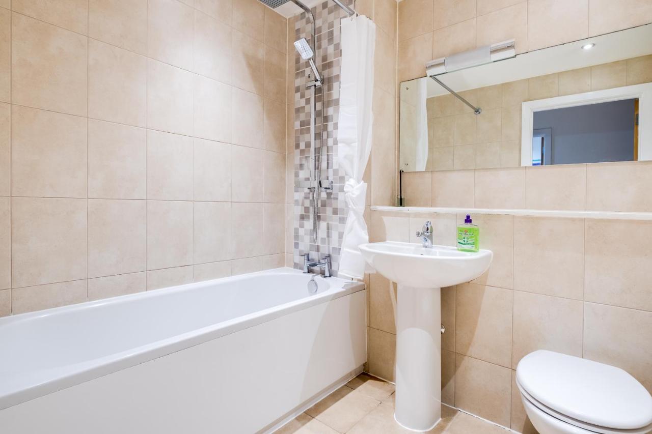Maevela Apartments - Arcadian Versace Themed Apt ☆ Huge Balcony / Free Parking → Free Netflix -2 Min Walk From Birmingham Hippodrome Theatre, Arcadian, China Town, Sidewalk Club, Gay Village, 5 Mins From New Street Train Station - Birmingham Grand Ce Exterior photo
